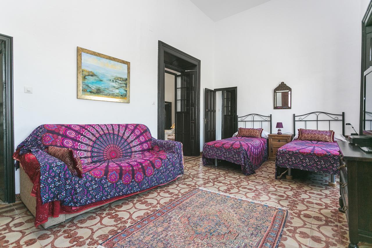 La Duquesa Guest House Тарифа Екстериор снимка